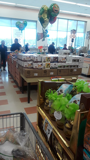 Grocery Store «Market Basket», reviews and photos, 95 Sutton Ave, Oxford, MA 01540, USA