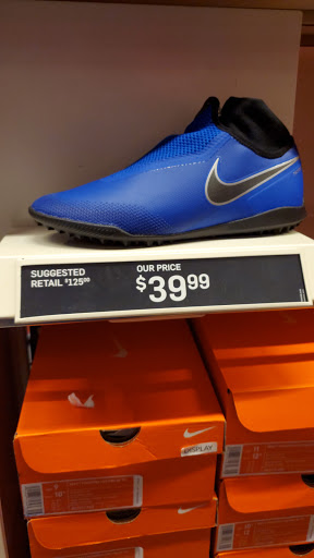 Sporting Goods Store «Nike Factory Store», reviews and photos, 1 Premium Outlet Blvd #699, Tinton Falls, NJ 07753, USA