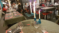 Atmosphère du Restaurant de fruits de mer Le Poisson Rouge à Les Sables-d'Olonne - n°14
