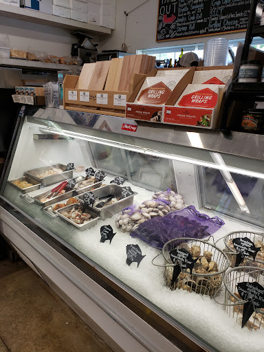 Seafood Market «Pine Tree Seafood & Produce», reviews and photos, 655 US-1, Scarborough, ME 04074, USA