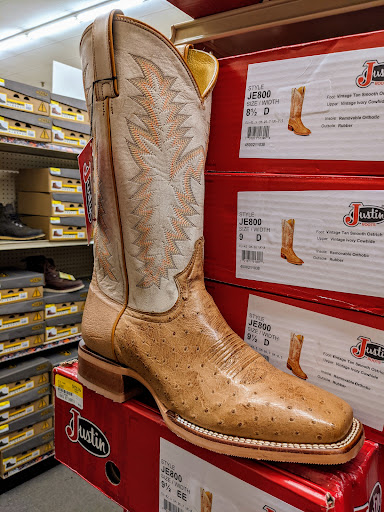 General Store «Big R Farm & Ranch Supply», reviews and photos, 1020 Bonforte Blvd, Pueblo, CO 81001, USA