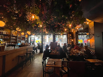 Flores, Bistrot Français Paris 9 (Restaurant Lafayette - Restaurant Opéra)