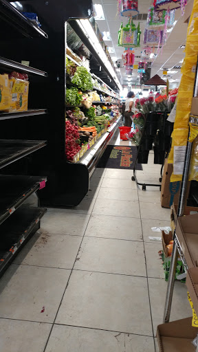 Supermarket «La Placita Supermarket», reviews and photos, 210 Glen St, Glen Cove, NY 11542, USA