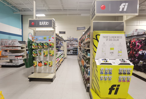 Pet Supply Store «PetSmart», reviews and photos, 1550 Butterfield Rd, Downers Grove, IL 60515, USA