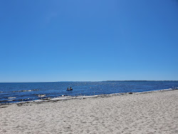 Zdjęcie Fed Beach z powierzchnią turkusowa czysta woda