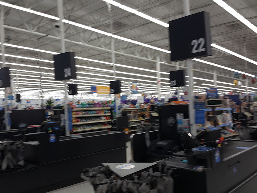 Department Store «Walmart Supercenter», reviews and photos, 250 Highlands Square Dr, Hendersonville, NC 28792, USA