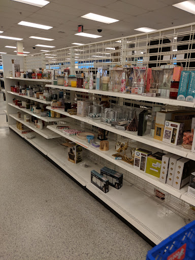 Clothing Store «Ross Dress for Less», reviews and photos, 1416 Towne Square Blvd NW, Roanoke, VA 24012, USA