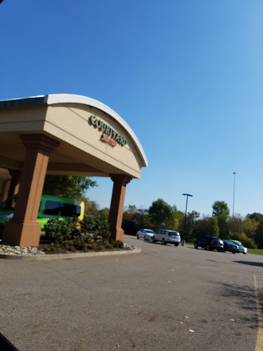 Hotel «Courtyard by Marriott Canton», reviews and photos, 4375 Metro Cir NW, North Canton, OH 44720, USA