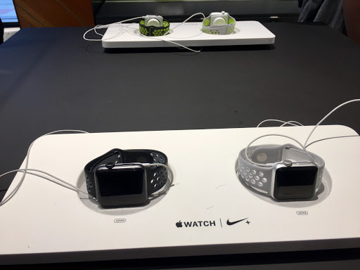 Running Store «Nike Running Bucktown», reviews and photos, 1640 N Damen Ave, Chicago, IL 60647, USA