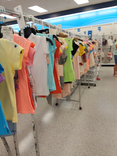 Clothing Store «Ross Dress for Less», reviews and photos, 926 Airport Center Rd, Allentown, PA 18109, USA