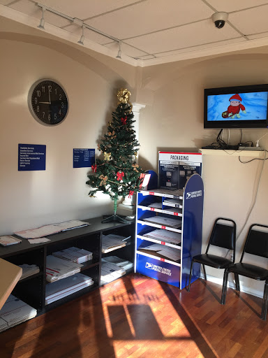 Post Office «US Post Office», reviews and photos, 772 W Lumsden Rd, Brandon, FL 33511, USA