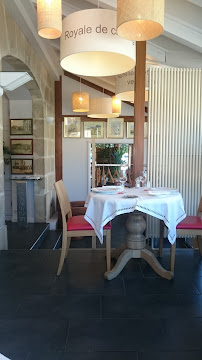 Atmosphère du Restaurant français Restaurant Vidal à Saint-Julien-Chapteuil - n°5