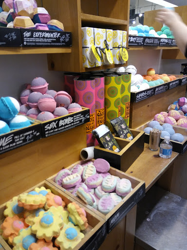 Cosmetics Store «LUSH», reviews and photos, 6121 West Pkwy, Plano, TX 75093, USA