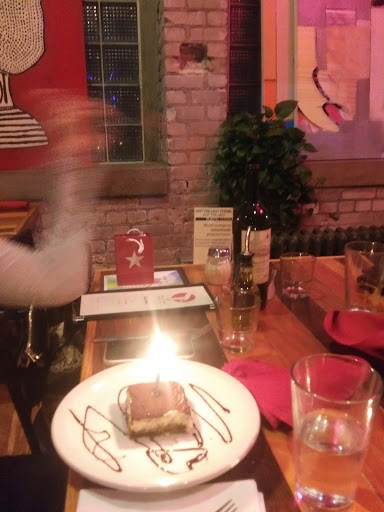 Pizza Restaurant «Transfer Pizzeria Café», reviews and photos, 101 W Mitchell St, Milwaukee, WI 53204, USA