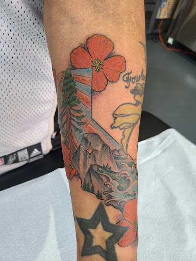 Tattoo Shop «Yellow Rose Tattoo», reviews and photos, 2006 900 E, Salt Lake City, UT 84106, USA