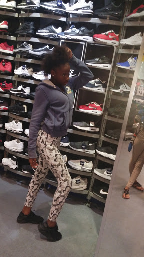 Shopping Mall «Military Circle Mall», reviews and photos, 880 North Military Highway, Norfolk, VA 23502, USA