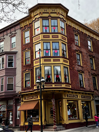 Gift Shop «Treasure Shop», reviews and photos, 44 Broadway, Jim Thorpe, PA 18229, USA