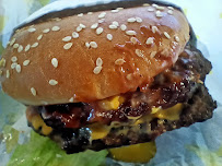 Cheeseburger du Restaurant Carl's Jr. Pertuis - n°12