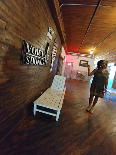 Tattoo Shop «9 Mag Tattoo», reviews and photos, 2150 S Canalport Ave, Chicago, IL 60608, USA