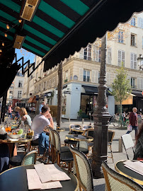 Atmosphère du Restaurant Capri Saint-Honoré à Paris - n°14