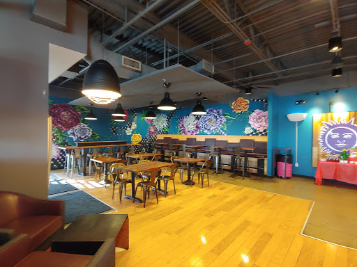 Mexican Restaurant «QDOBA Mexican Eats», reviews and photos, 14231 W Colfax Ave #210, Lakewood, CO 80401, USA