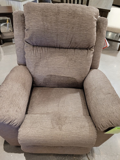 Furniture Store «Slumberland Furniture», reviews and photos, 4390 Dodge St, Dubuque, IA 52003, USA