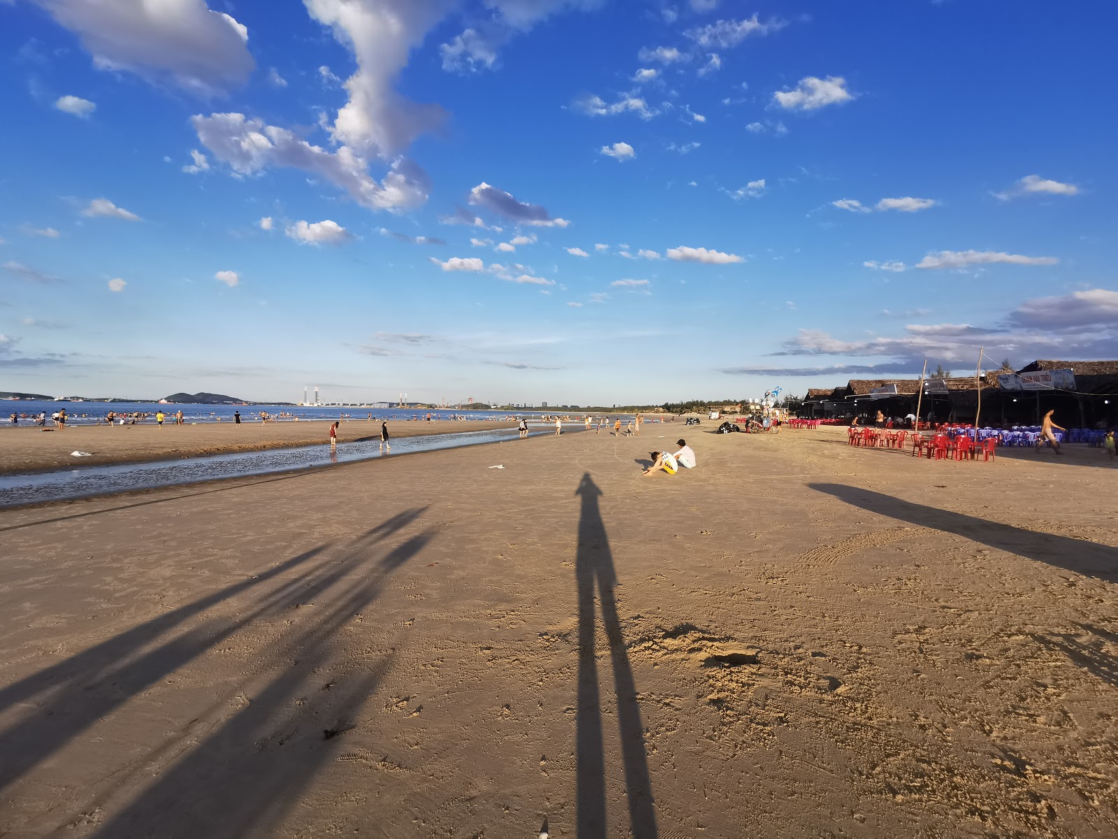 Foto av Khe Hai Beach och bosättningen