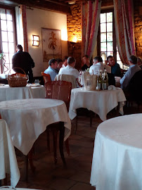 Atmosphère du Restaurant français Le Faisan Doré à Villefranche-sur-Saône - n°10