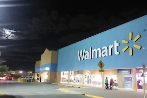 Walmart Torres Sur image