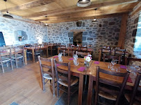 Atmosphère du Restaurant Buron du Couderc à Saint-Chély-d'Aubrac - n°13
