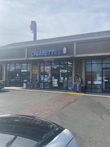 Cigarette Cage, 6201 Birdcage St # B, Citrus Heights, CA 95610, USA, 