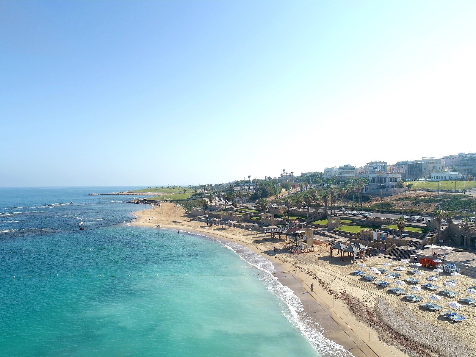 Foto av Givat Aliya beach med fin beige sand yta