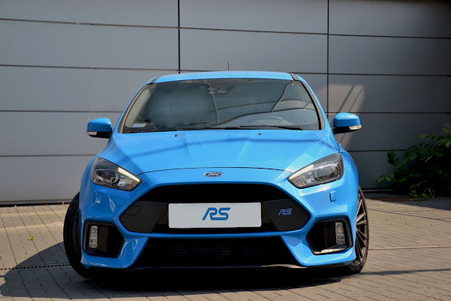 SuperCar Garage - Wypożyczalnia Samochodów Sportowych i Luksusowych Trójmiasto - Gdynia