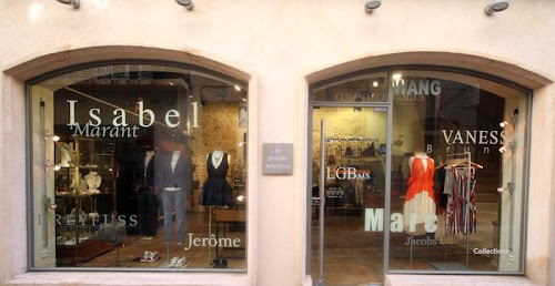 Magasin de vêtements pour femmes La Grande Boutique / Carlotta Aix-en-Provence