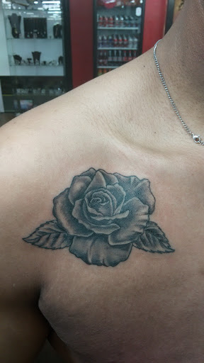 Tattoo Shop «Inkredible Tattoo», reviews and photos, 2301 Padre Blvd, South Padre Island, TX 78597, USA