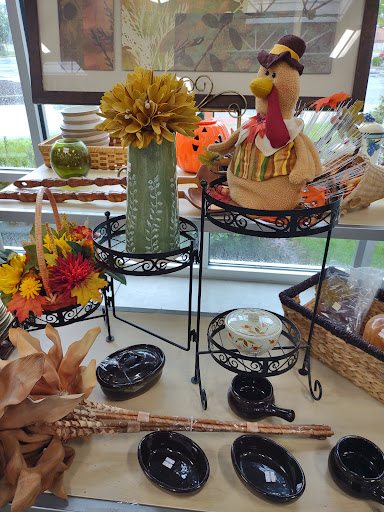 Thrift Store «Goodwill Warwick Retail Store», reviews and photos, 11061 Warwick Blvd, Newport News, VA 23601, USA