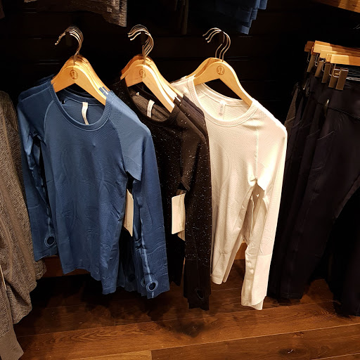 Sportswear Store «lululemon», reviews and photos, 563 Newport Center Dr, Newport Beach, CA 92660, USA