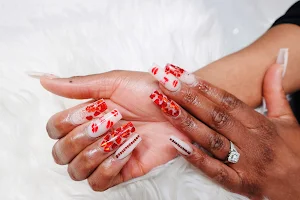 Ombre Nails Lounge image