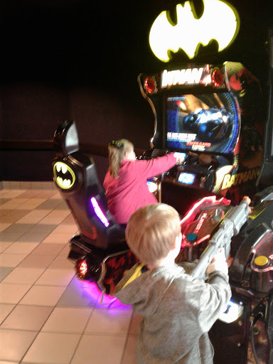 Movie Theater «Regal Cinemas Brandywine Town Center 16», reviews and photos, 3300 Brandywine Pkwy, Wilmington, DE 19803, USA