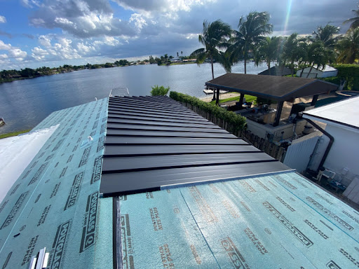 Roofing Contractor «Z-Roofing Contractors», reviews and photos, 2498 W 3rd Ct, Hialeah, FL 33010, USA