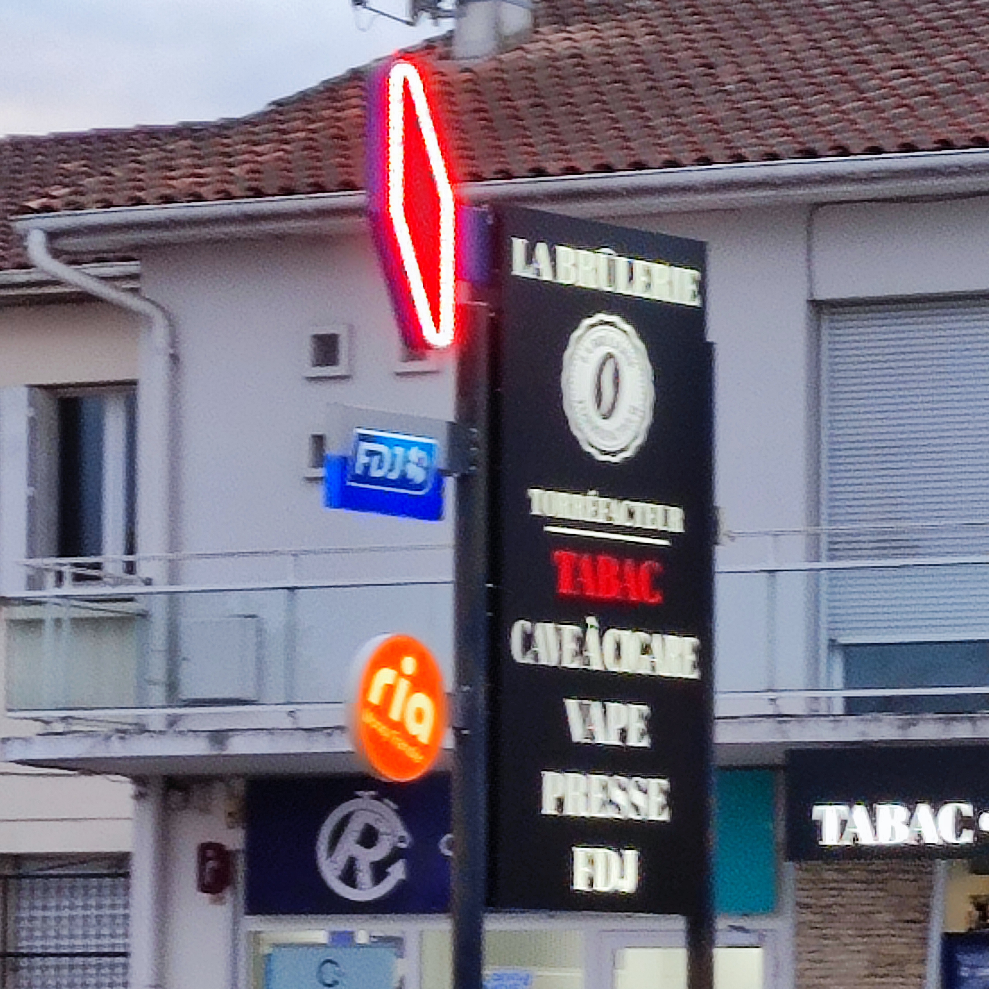 Photo n° 11 de l'avis de PHILIP'.4 fait le 15/11/2023 à 21:03