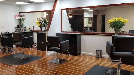 Hair Salon «Dilenia Hair and Nails Salon», reviews and photos, 1481 SE 17th St Suite 16, Fort Lauderdale, FL 33316, USA