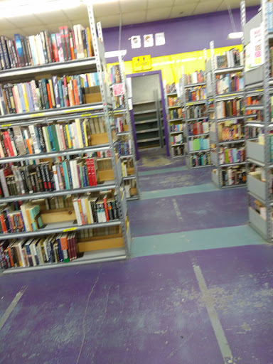 Used Book Store «Used Book Superstore», reviews and photos, 256 Cambridge St, Burlington, MA 01803, USA