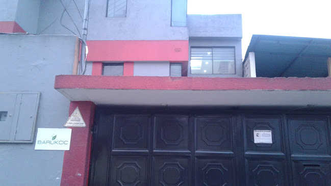 Opiniones de Oficinas de Cosméticos Naturales Casa Barukcic Cía Ltda (solo oficinas Quito) en Quito - Tienda