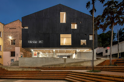 Centro del Japón - Universidad de los Andes