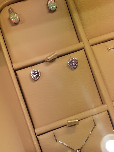 Jeweler «Kevin Jewelers», reviews and photos, 2800 N Main St #180, Santa Ana, CA 92705, USA