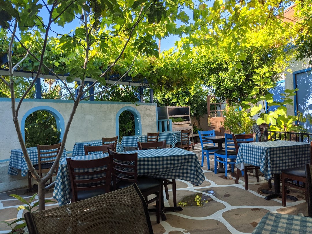 Yiannis Greek Taverna