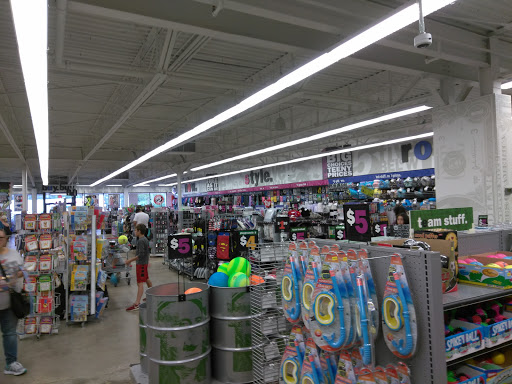 Variety Store «Five Below», reviews and photos, 1851 Sunrise Hwy, Bay Shore, NY 11706, USA