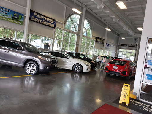 Auto Body Shop «Casey Collision Center», reviews and photos, 11 Forrest Dr, Newport News, VA 23606, USA