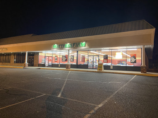 Mattress Store «Mattress Firm Rocky Point», reviews and photos, 75 NY-25A, Rocky Point, NY 11778, USA